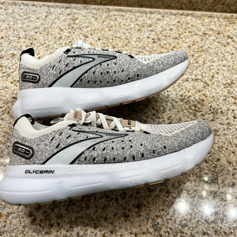 Almost new Glycerin Brooks only used once. 20